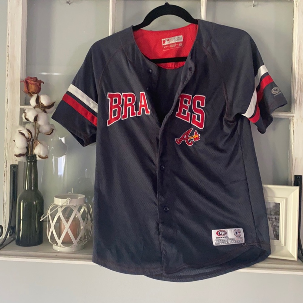 Women’s M Atlanta Braves jersey